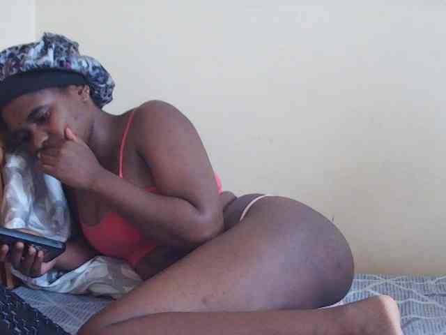Sweetdiva2 webcam