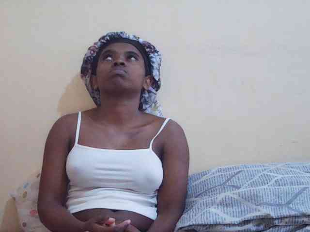 Sweetdiva2 webcam