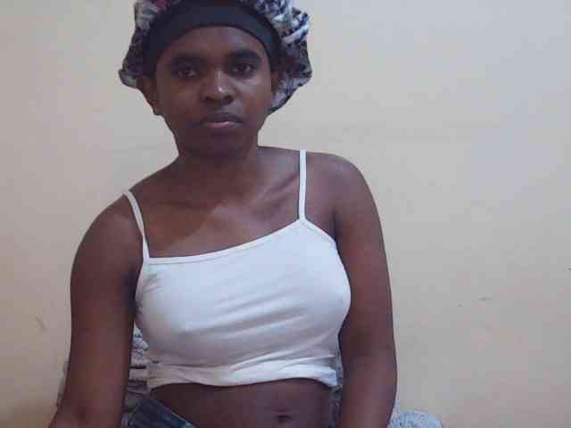 Sweetdiva2 webcam