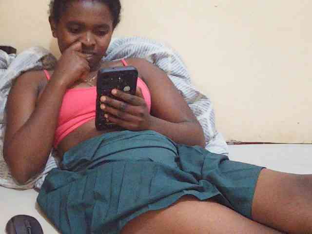 Sweetdiva2 webcam