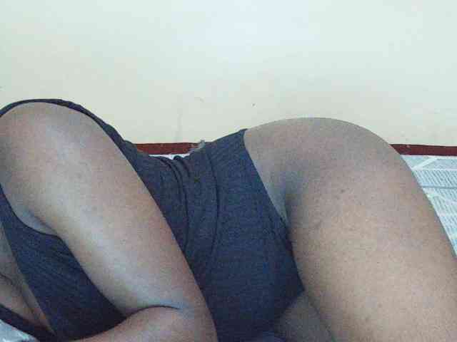 Sweetdiva2 webcam