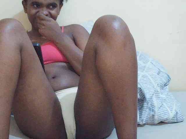 Sweetdiva2 webcam
