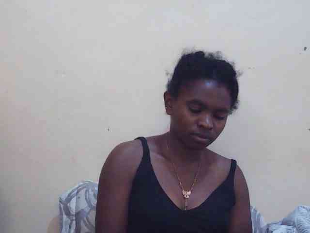 Sweetdiva2 webcam
