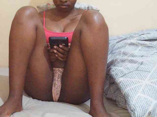 Sweetdiva2 webcam