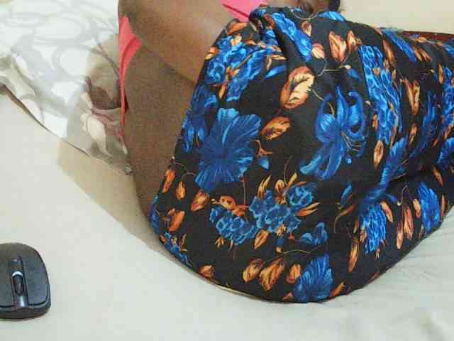 Sweetdiva2 webcam