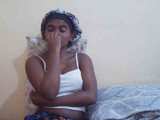 Sweetdiva2 webcam