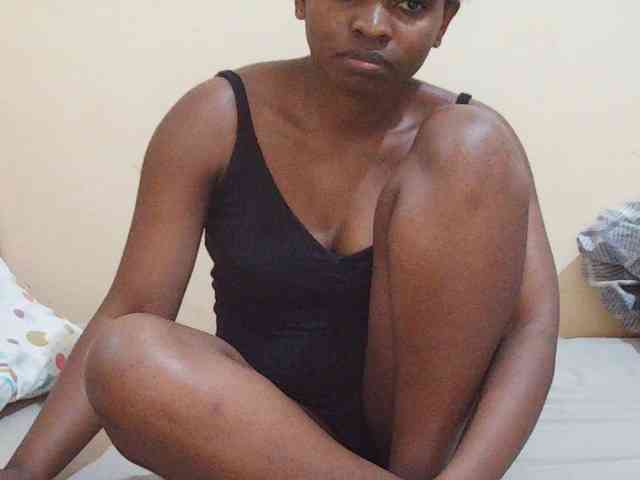 Sweetdiva2 webcam