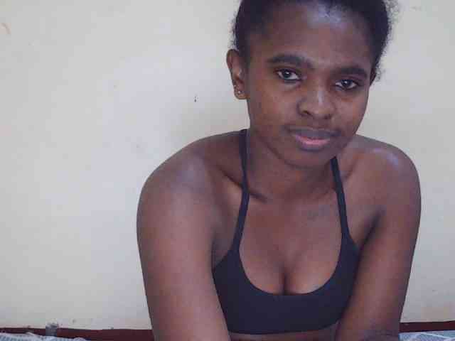 Sweetdiva2 webcam