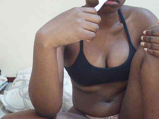 Sweetdiva2 webcam