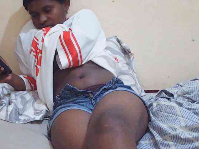 Sweetdiva2 webcam