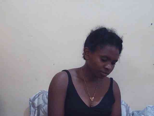 Sweetdiva2 webcam