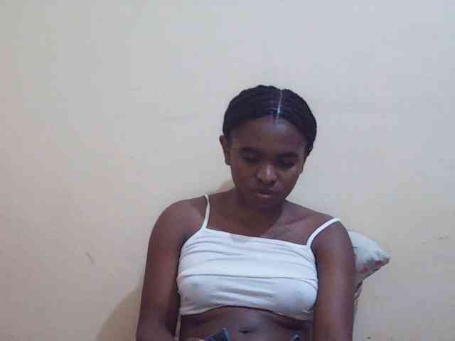 Sweetdiva2 webcam