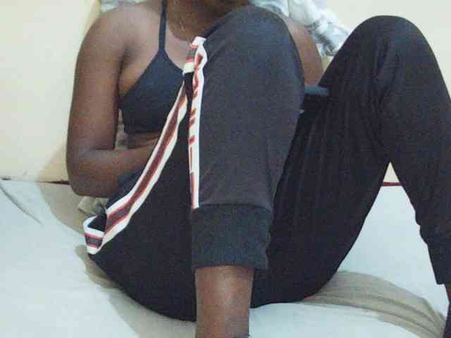 Sweetdiva2 webcam