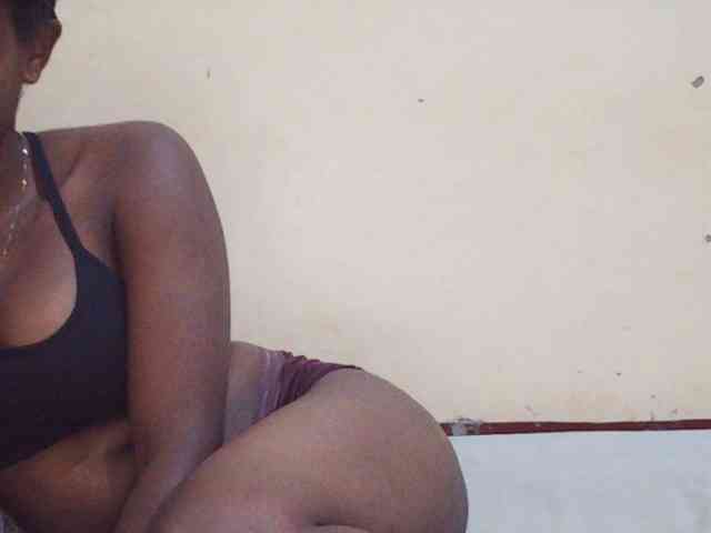 Sweetdiva2 webcam