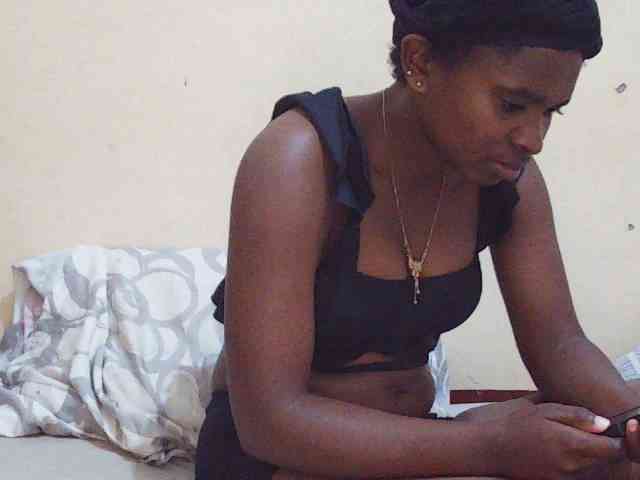 Sweetdiva2 webcam