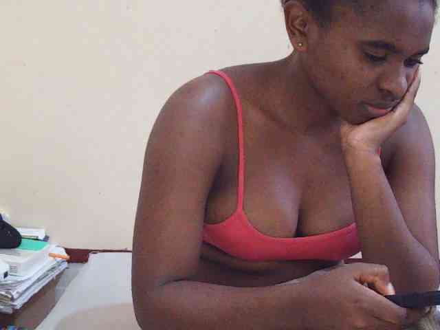 Sweetdiva2 webcam
