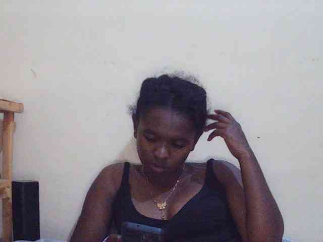 Sweetdiva2 webcam