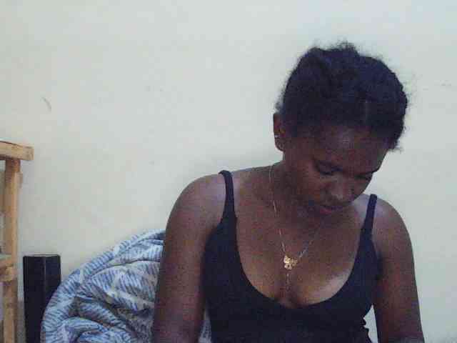 Sweetdiva2 webcam