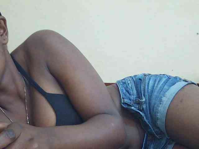 Sweetdiva2 webcam
