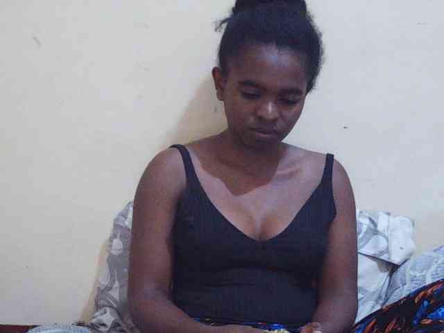 Sweetdiva2 webcam