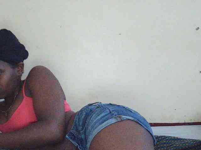 Sweetdiva2 webcam