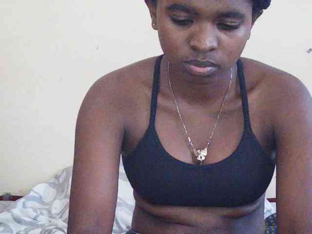 Sweetdiva2 webcam