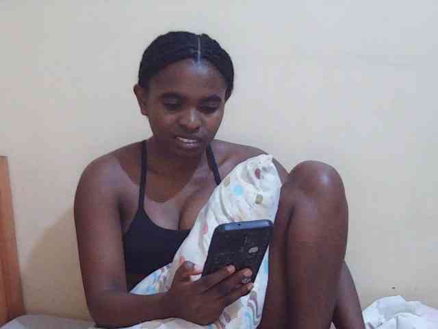 Sweetdiva2 webcam