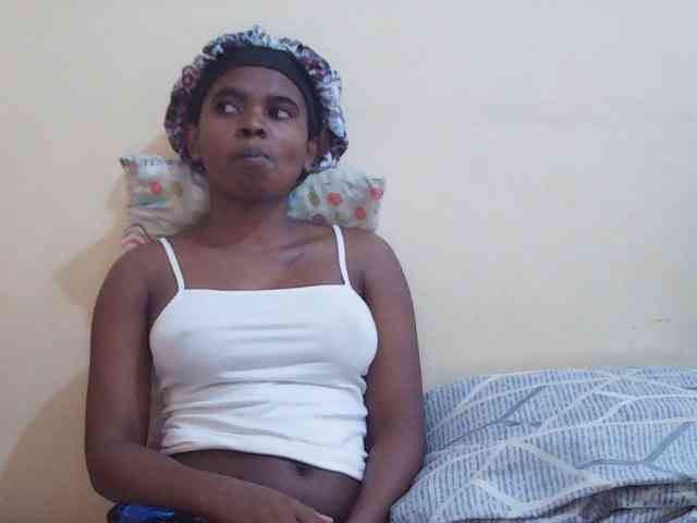 Sweetdiva2 webcam