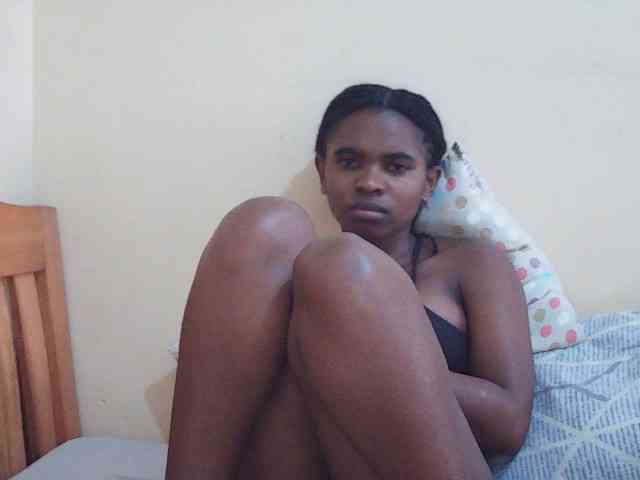 Sweetdiva2 webcam