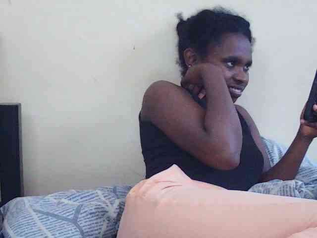 Sweetdiva2 webcam