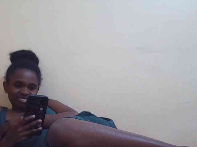 Sweetdiva2 webcam