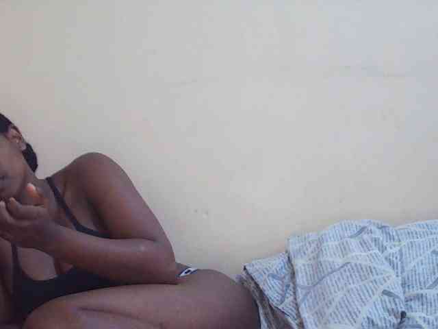 Sweetdiva2 webcam