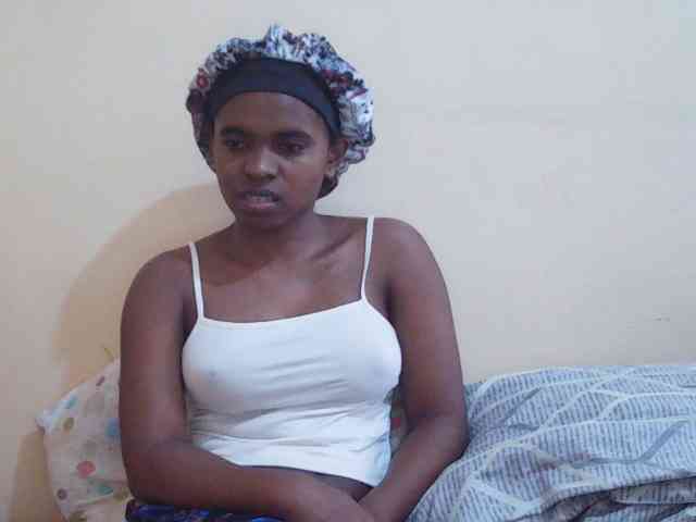 Sweetdiva2 webcam