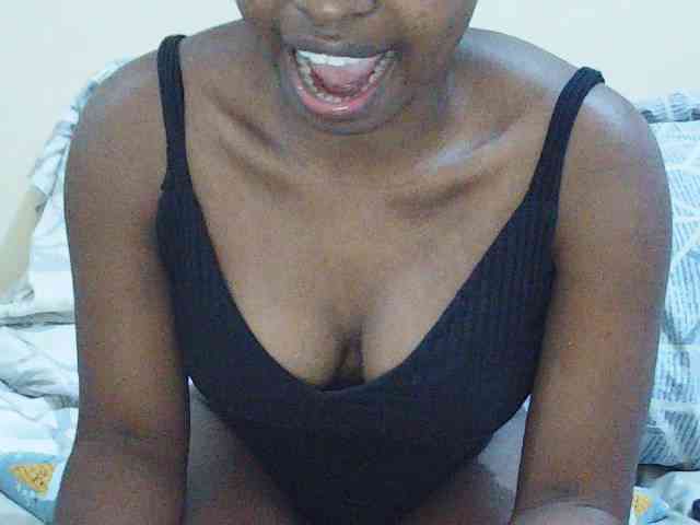 Sweetdiva2 webcam