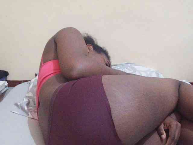 Sweetdiva2 webcam