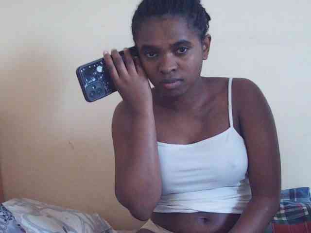 Sweetdiva2 webcam