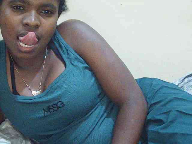Sweetdiva2 webcam