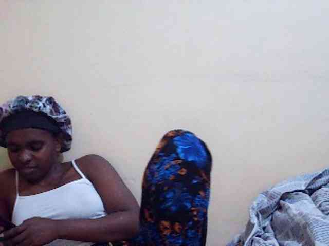 Sweetdiva2 webcam