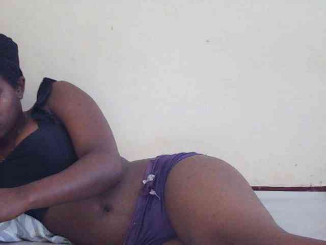 Sweetdiva2 webcam