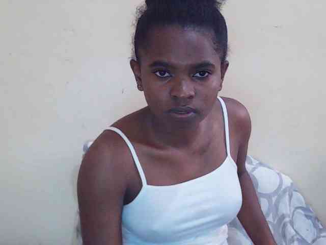 Sweetdiva2 webcam