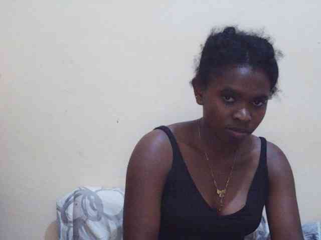 Sweetdiva2 webcam