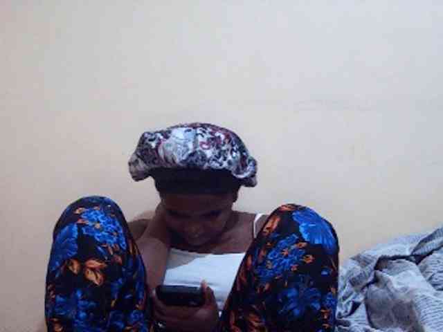 Sweetdiva2 webcam