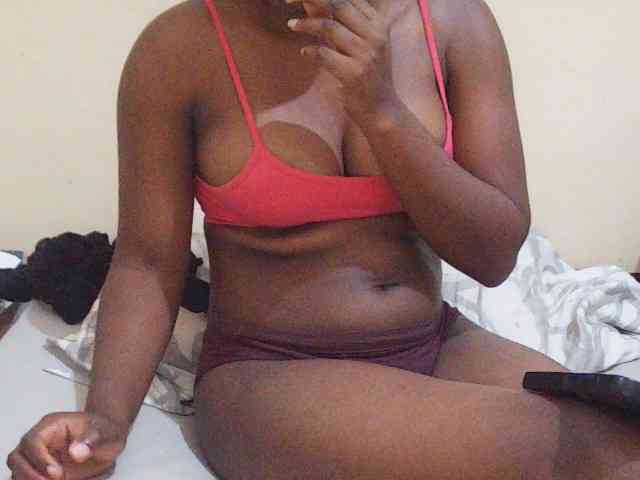 Sweetdiva2 webcam