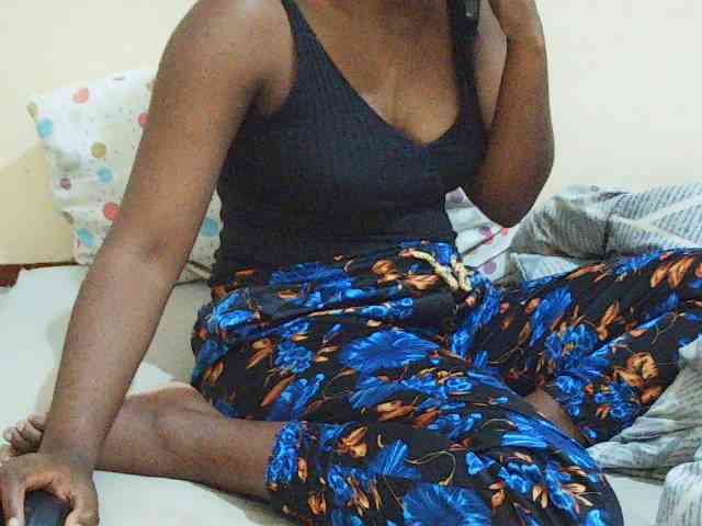 Sweetdiva2 webcam
