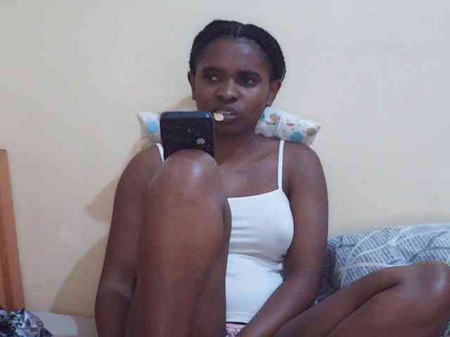 Sweetdiva2 webcam