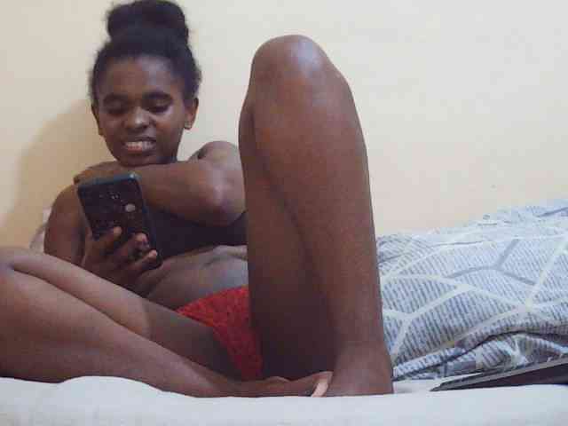 Sweetdiva2 webcam
