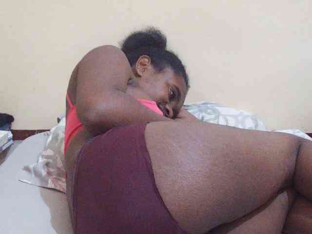 Sweetdiva2 webcam