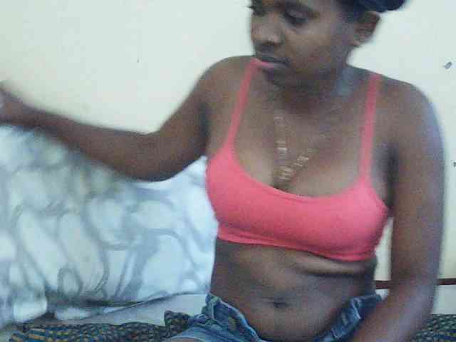 Sweetdiva2 webcam