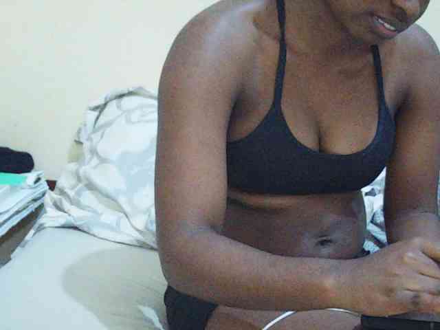 Sweetdiva2 webcam