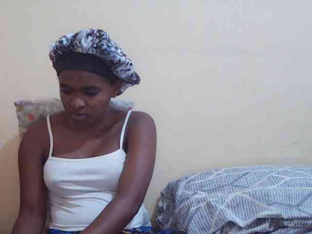 Sweetdiva2 webcam